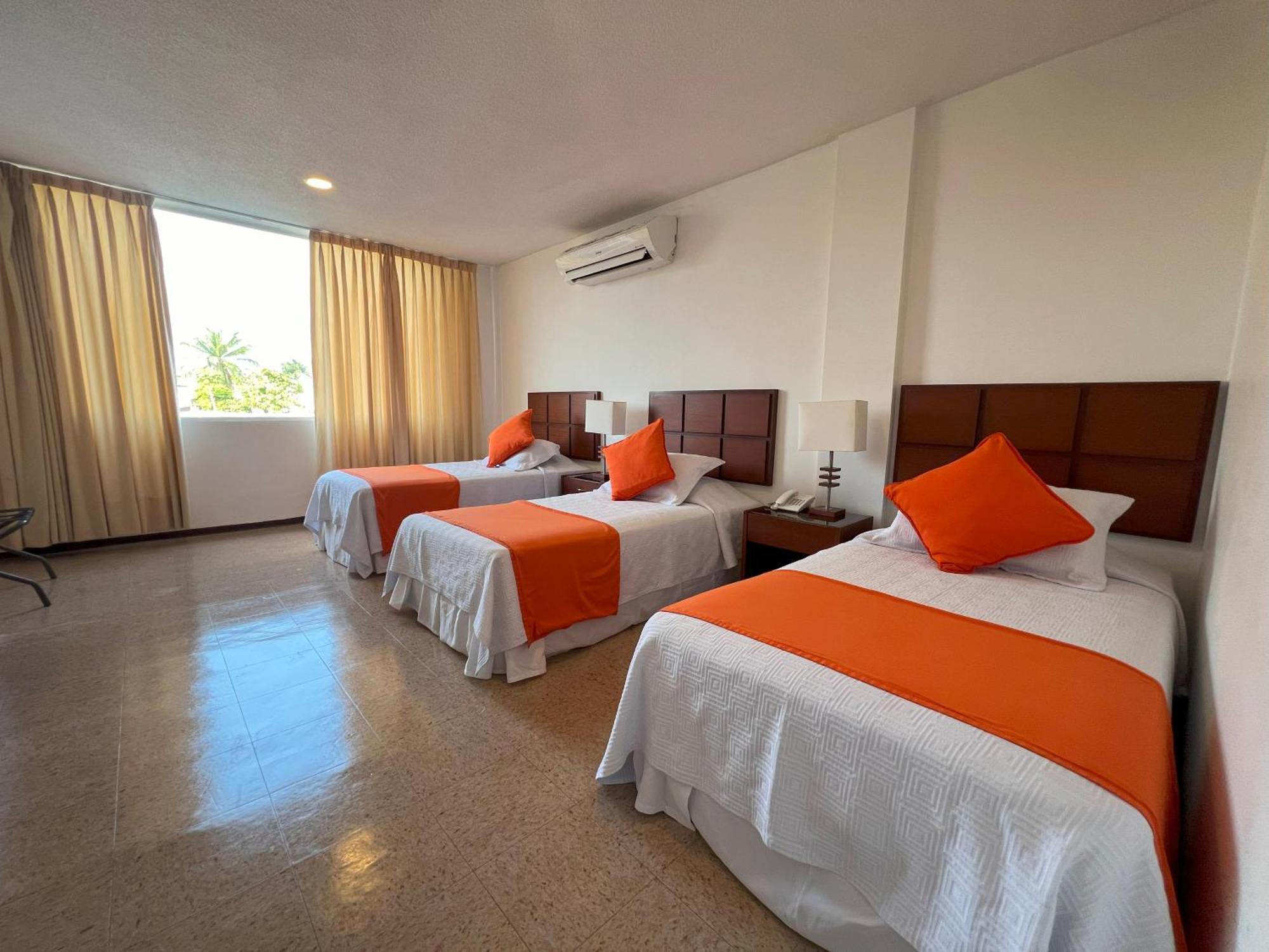 Hotel Anaconda Leticia Exterior photo
