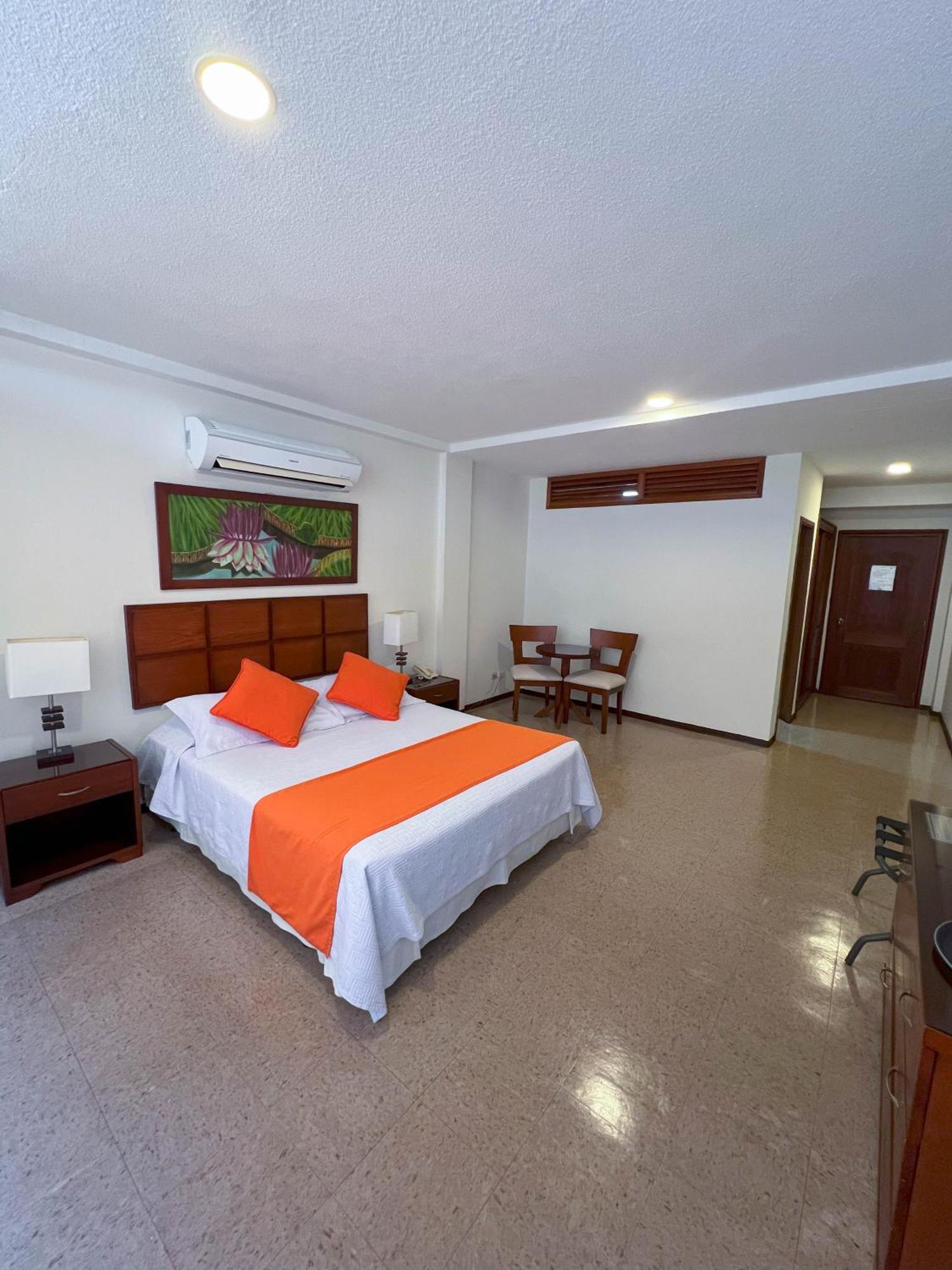 Hotel Anaconda Leticia Exterior photo
