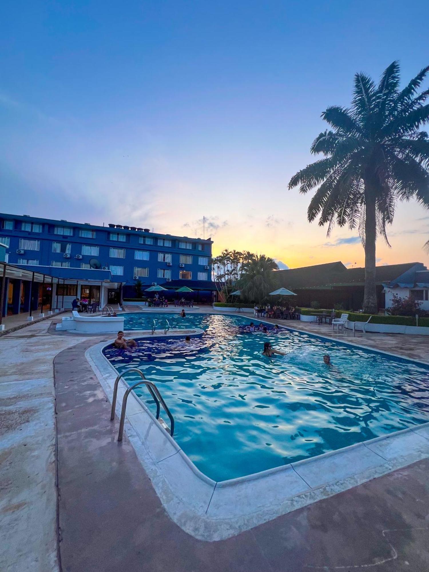 Hotel Anaconda Leticia Exterior photo